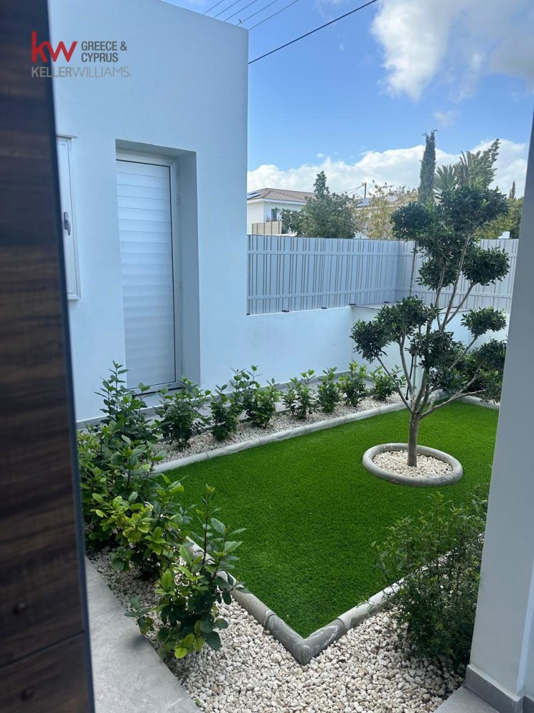 3 bedrooms Villa in Aradippou, Larnaka, Cyprus No. 40640