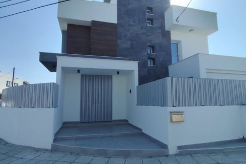 3 bedrooms Villa in Aradippou, Larnaka, Cyprus No. 40640