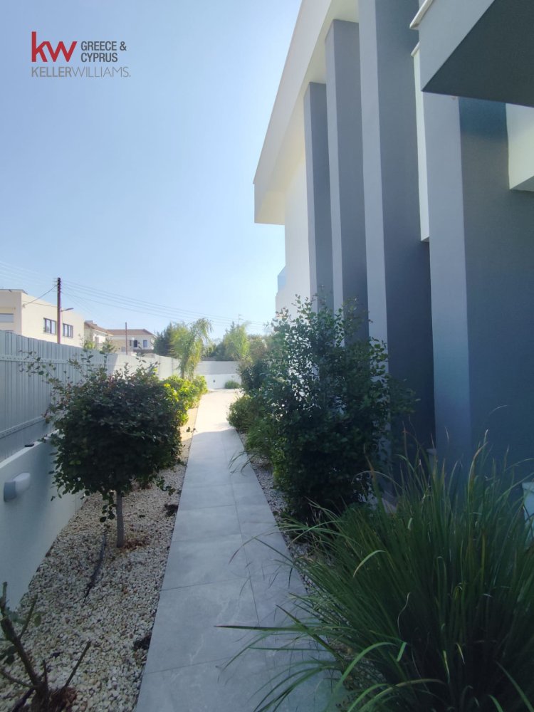 3 bedrooms Villa in Aradippou, Larnaka, Cyprus No. 40640