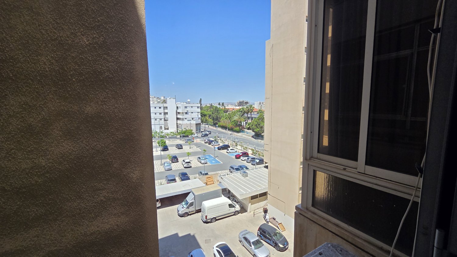 2 bedrooms Apartment in Larnaca, Larnaka, Cyprus No. 61381