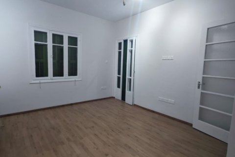 Вилла с 3 спальнями в Лимассол, Лимасол, Кипр № 62711