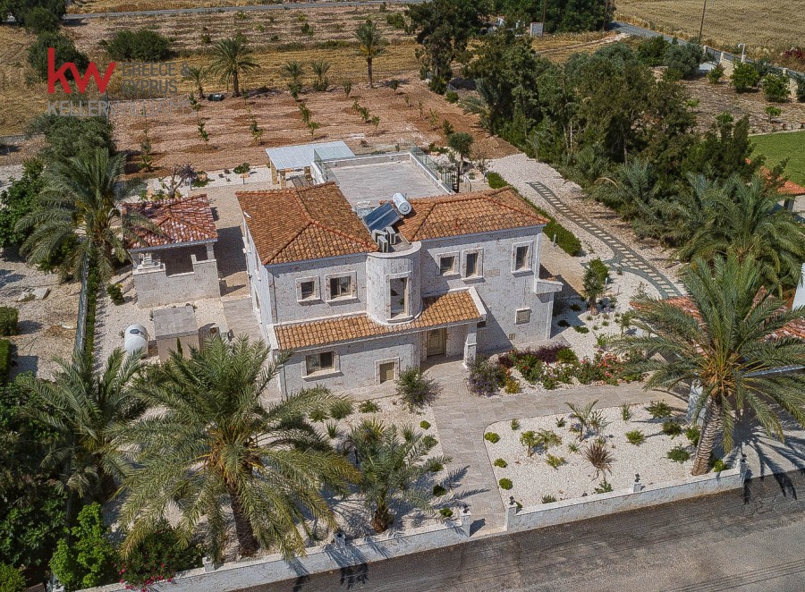 4 bedrooms Villa in Pegeia, Paphos, Cyprus No. 61218