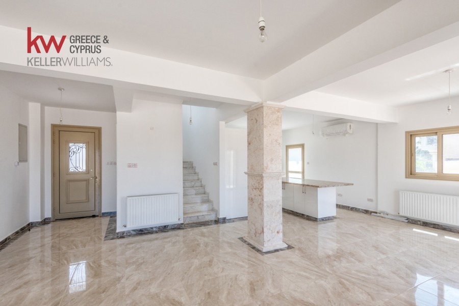 4 bedrooms Villa in Pegeia, Paphos, Cyprus No. 61218