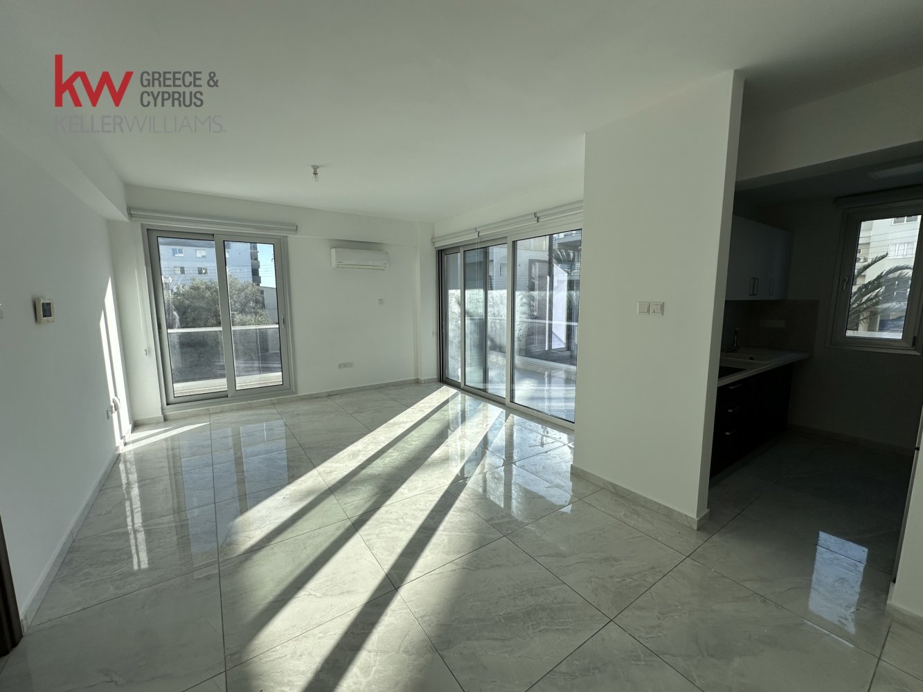 2 bedrooms Apartment in Larnaca, Larnaka, Cyprus No. 39621