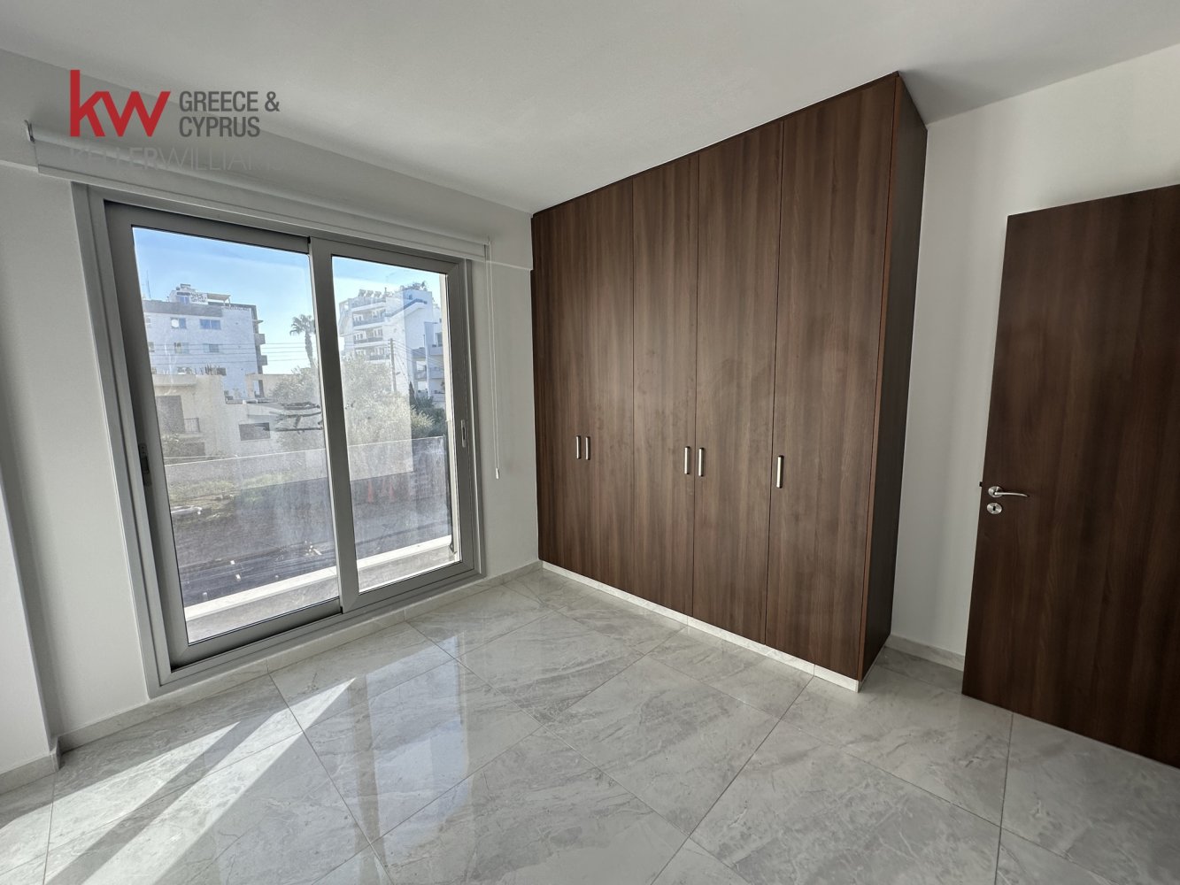 2 bedrooms Apartment in Larnaca, Larnaka, Cyprus No. 39621