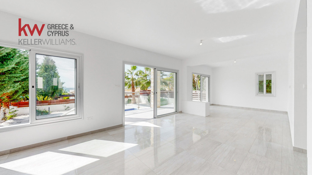 5 bedrooms Villa in Kissonerga, Paphos, Cyprus No. 62012