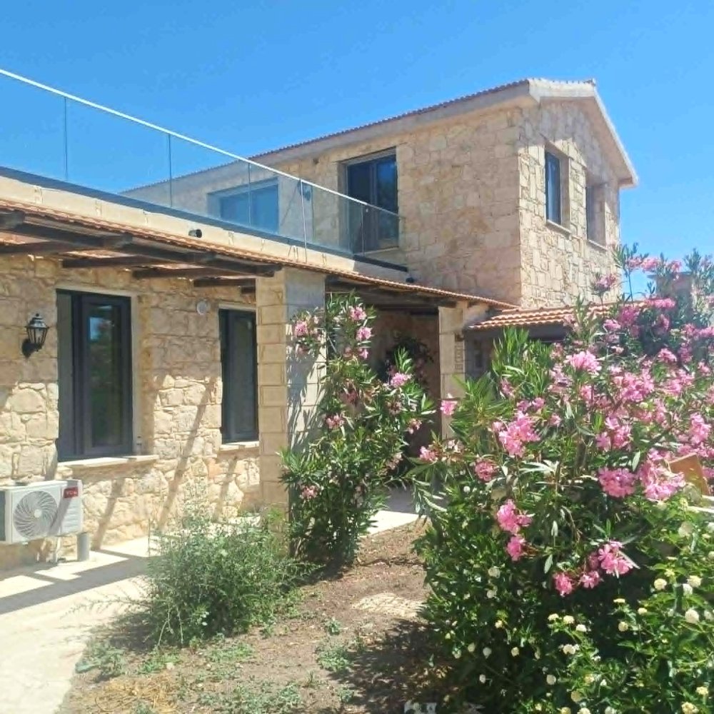 6 bedrooms Villa in Lasa, Paphos, Cyprus No. 61448