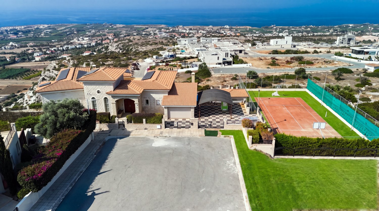 5 bedrooms Villa in Pegeia, Paphos, Cyprus No. 62068