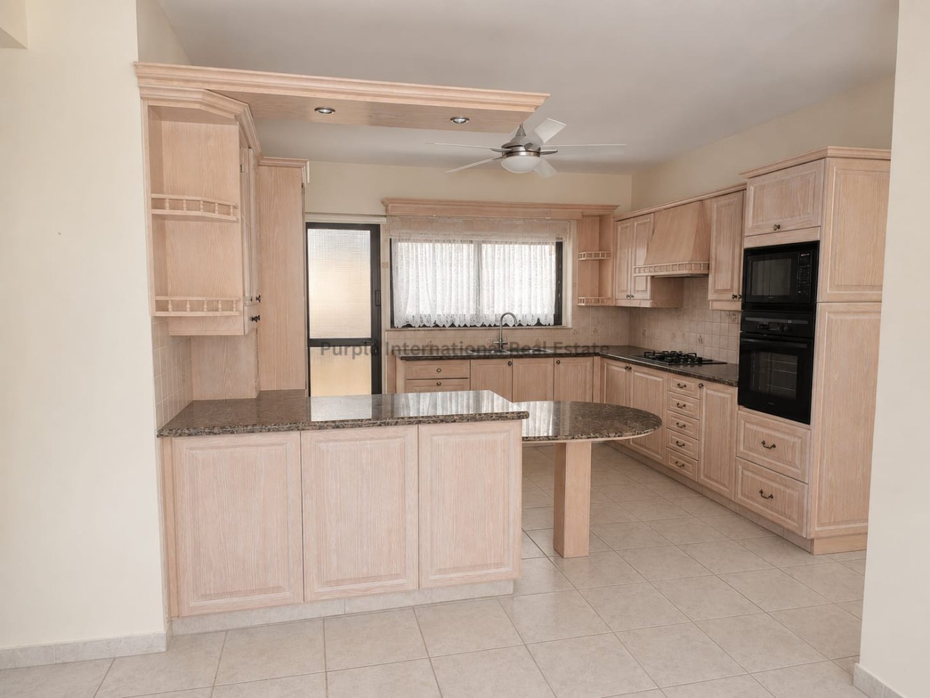 3 bedrooms Villa in Larnaka, Cyprus No. 59028