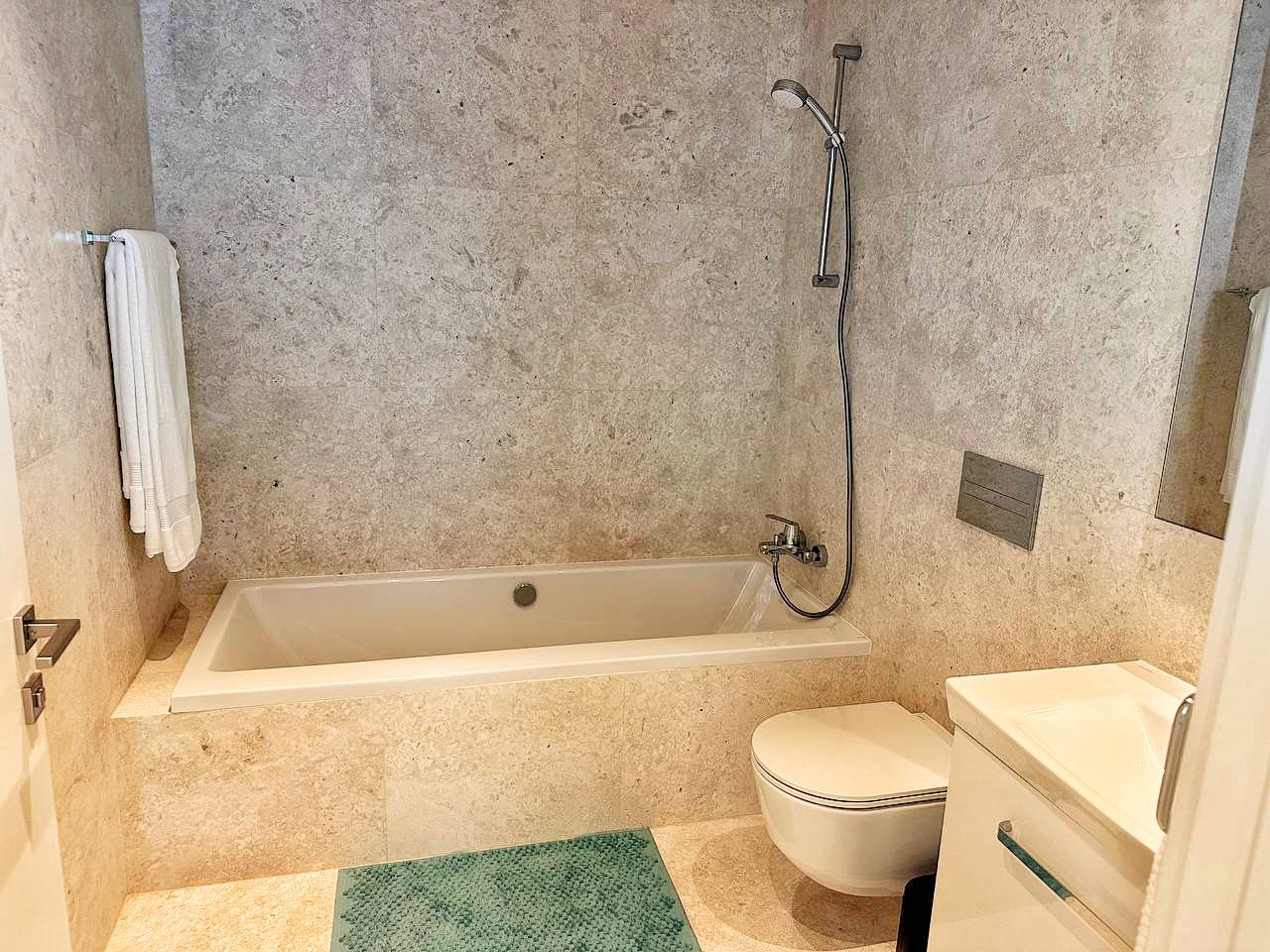 1 bedroom Apartment in Germasogeia, Limassol, Cyprus No. 60563