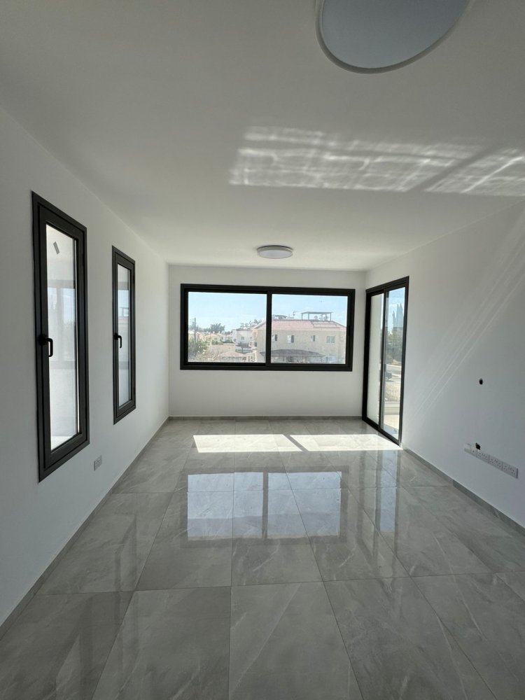 2 bedrooms Apartment in Paphos, Cyprus No. 61039