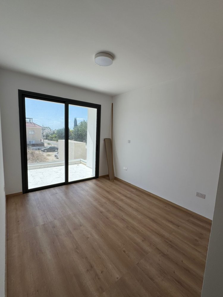 2 bedrooms Apartment in Paphos, Cyprus No. 61039
