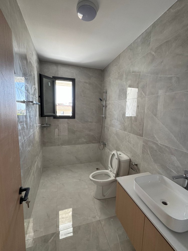 2 bedrooms Apartment in Paphos, Cyprus No. 61039