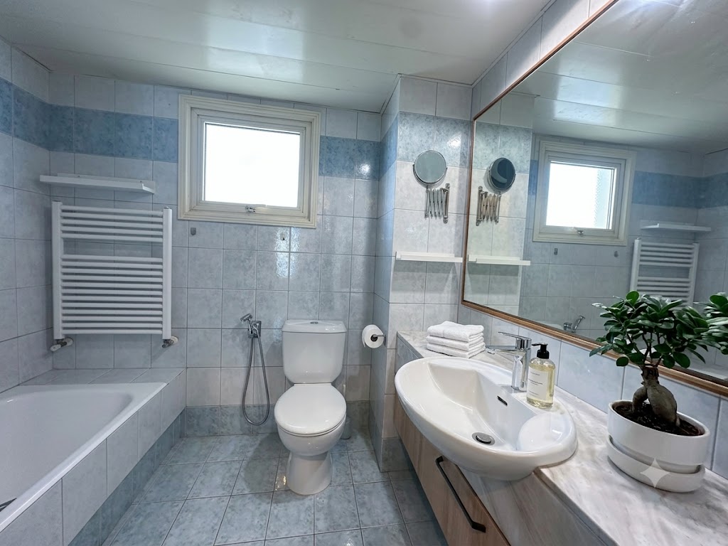 3 bedrooms Apartment in Nicosia, Cyprus No. 61441