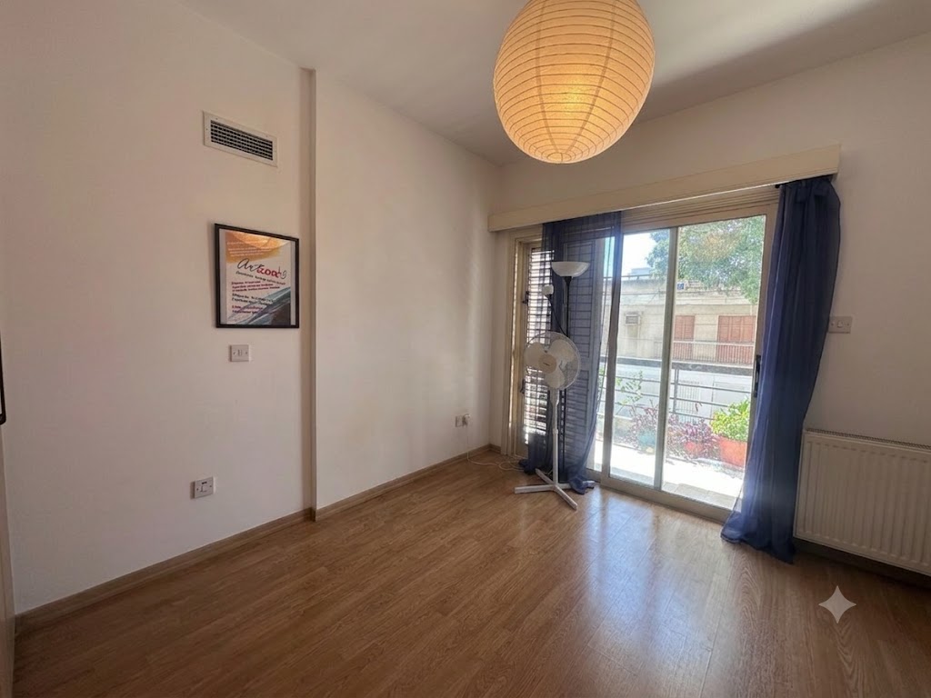 3 bedrooms Apartment in Nicosia, Cyprus No. 61441