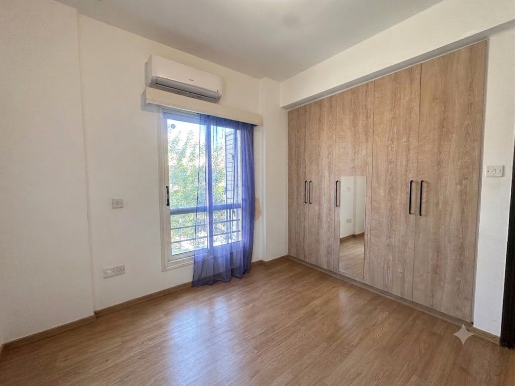3 bedrooms Apartment in Nicosia, Cyprus No. 61441