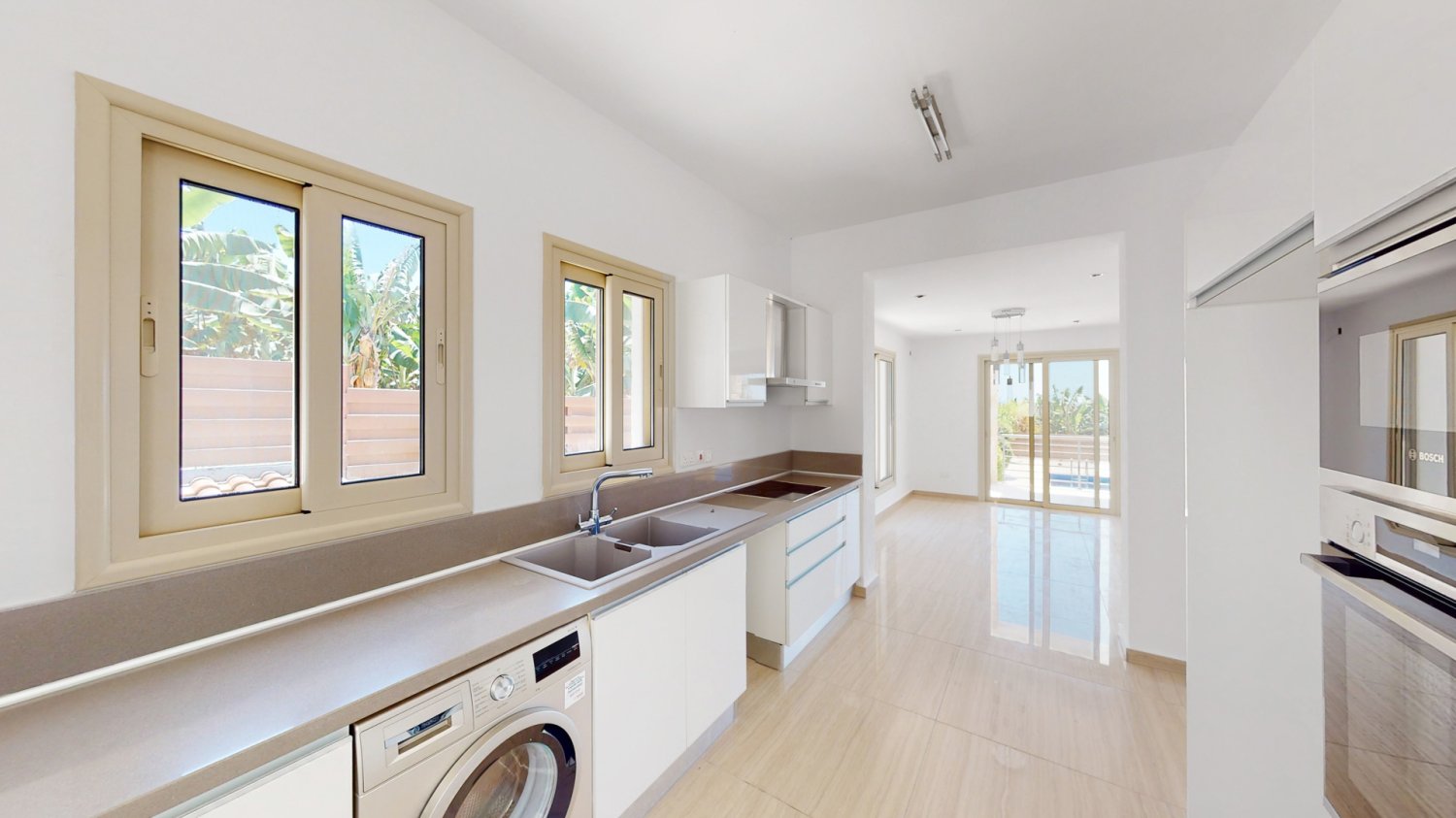 4 bedrooms Villa in Kissonerga, Paphos, Cyprus No. 61639