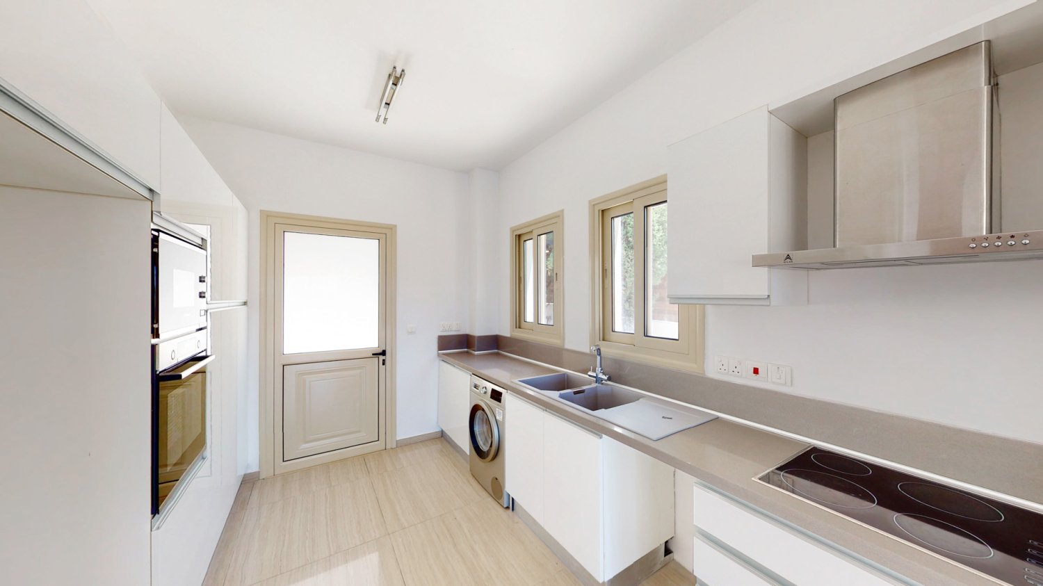 4 bedrooms Villa in Kissonerga, Paphos, Cyprus No. 61639