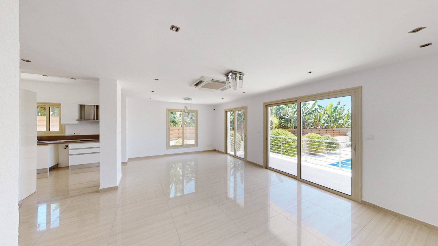 4 bedrooms Villa in Kissonerga, Paphos, Cyprus No. 61639