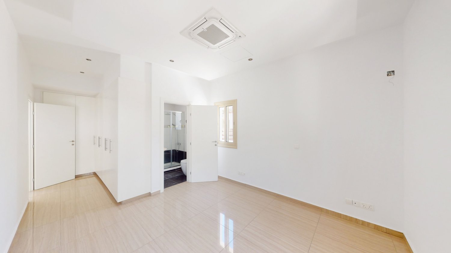 4 bedrooms Villa in Kissonerga, Paphos, Cyprus No. 61639