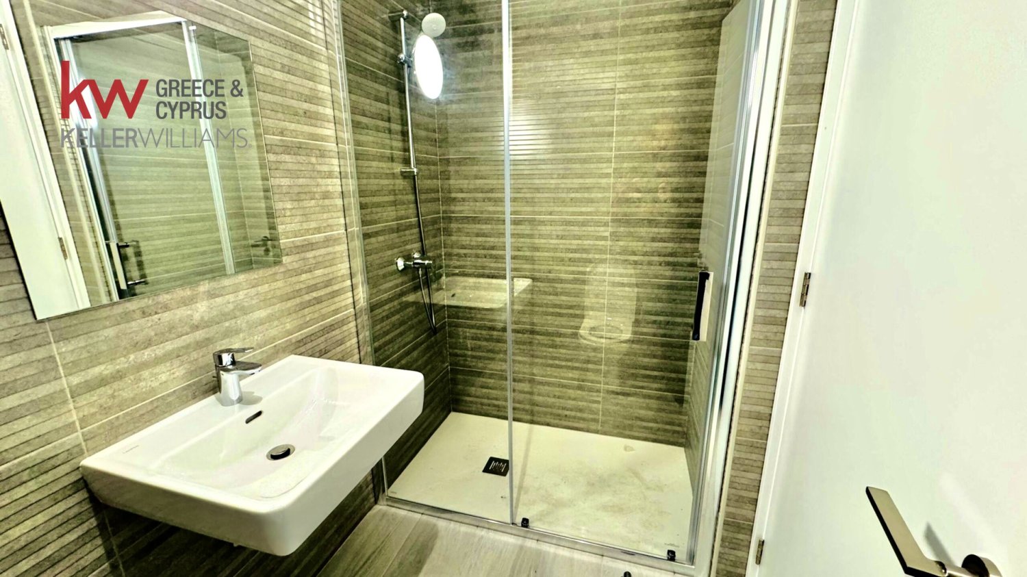 Квартира с 2 спальнями в Ларнака, Кипр № 39955