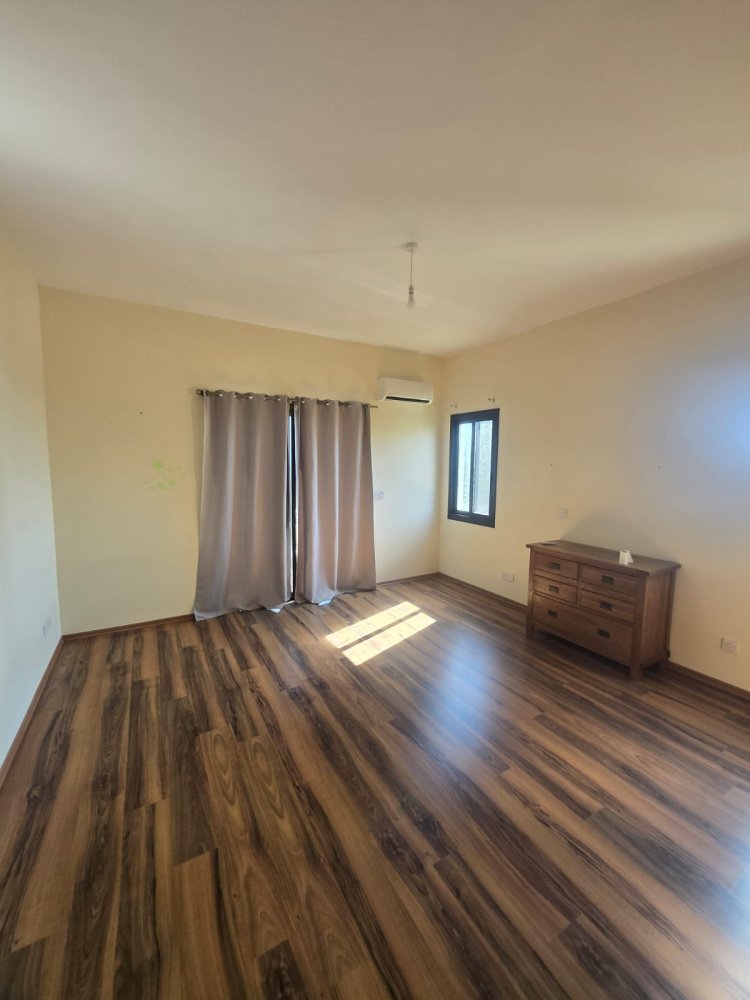 3 bedrooms Bungalow in Kouklia, Paphos, Cyprus No. 61625