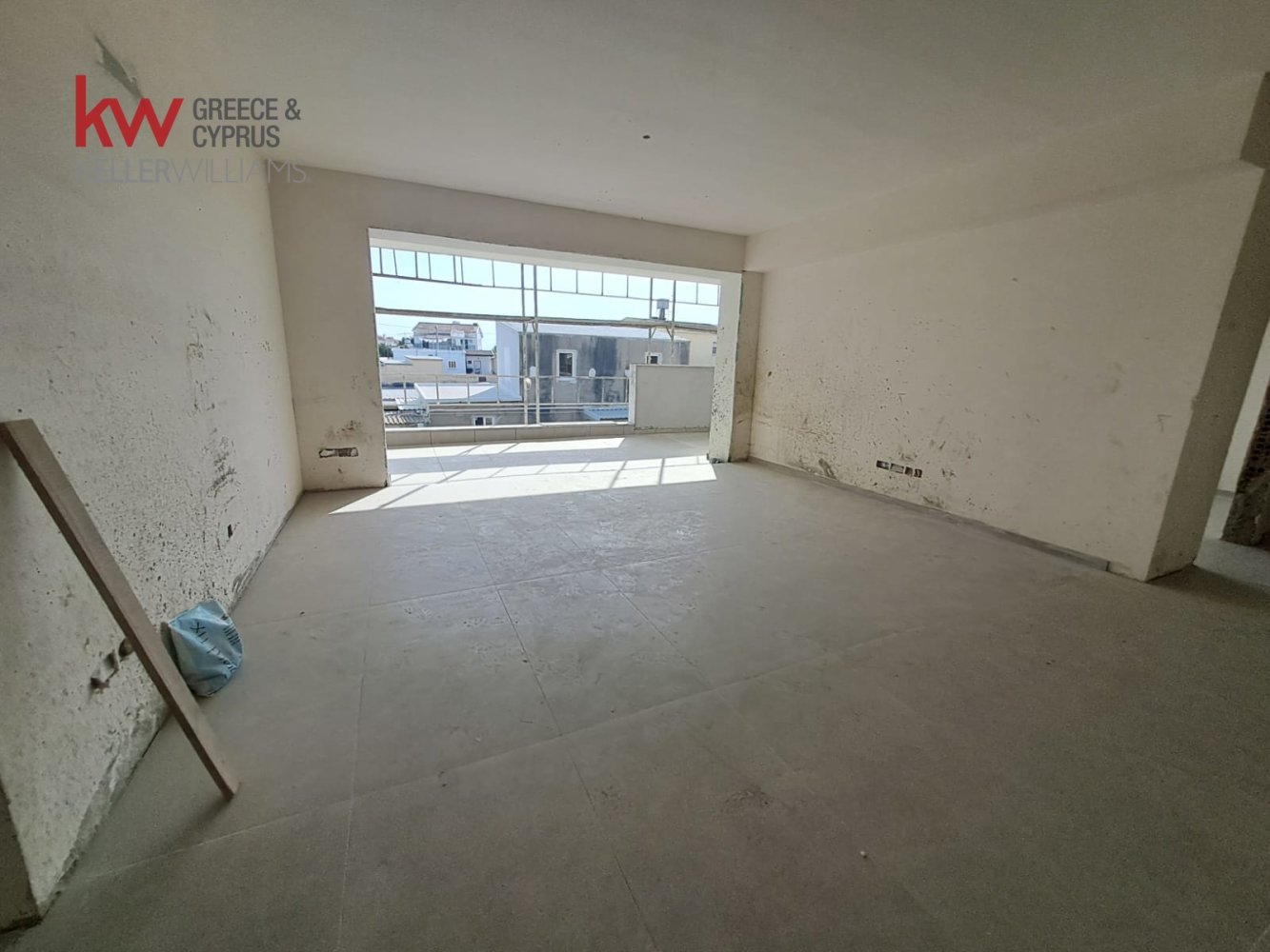 Квартира с 3 спальнями в Арадипу, Ларнака, Кипр № 39792