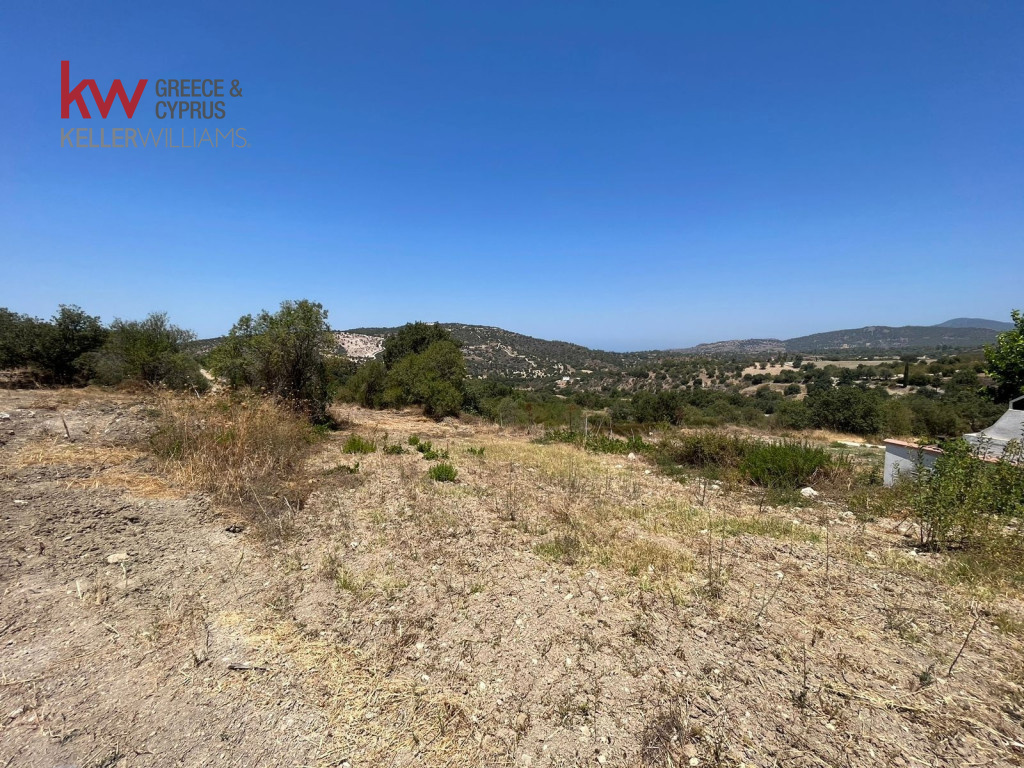 2007m2 Land in Peristerona, Paphos, Cyprus No. 61144