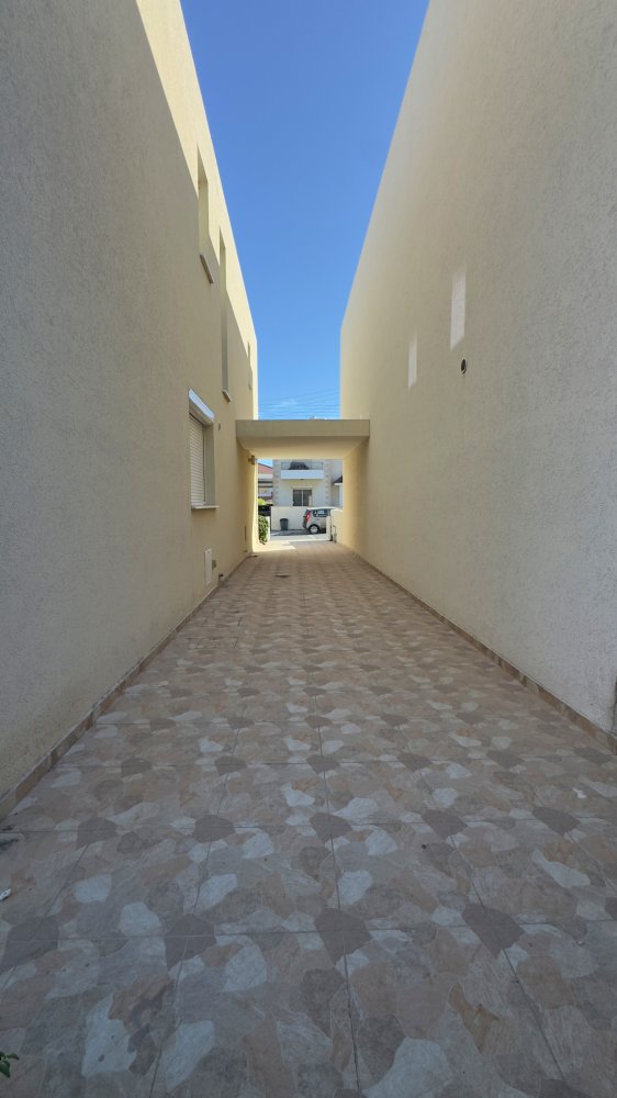 4 bedrooms Villa in Agios Athanasios, Limassol, Cyprus No. 62783