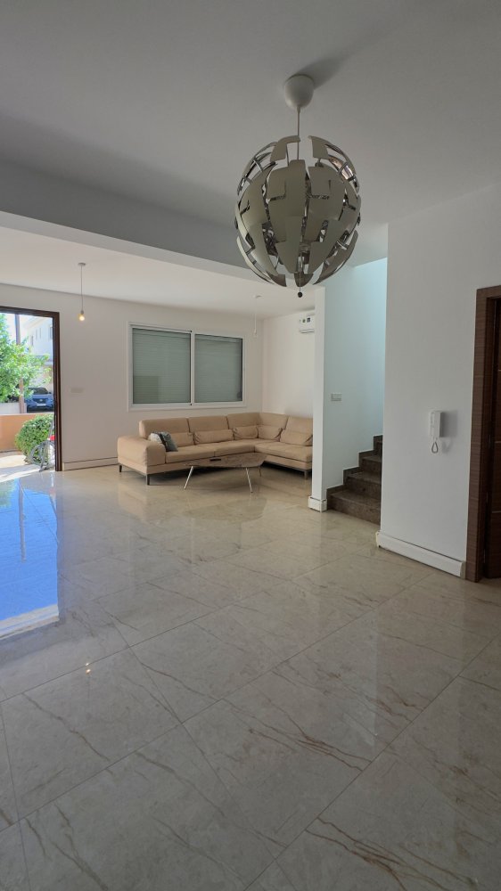 4 bedrooms Villa in Agios Athanasios, Limassol, Cyprus No. 62783
