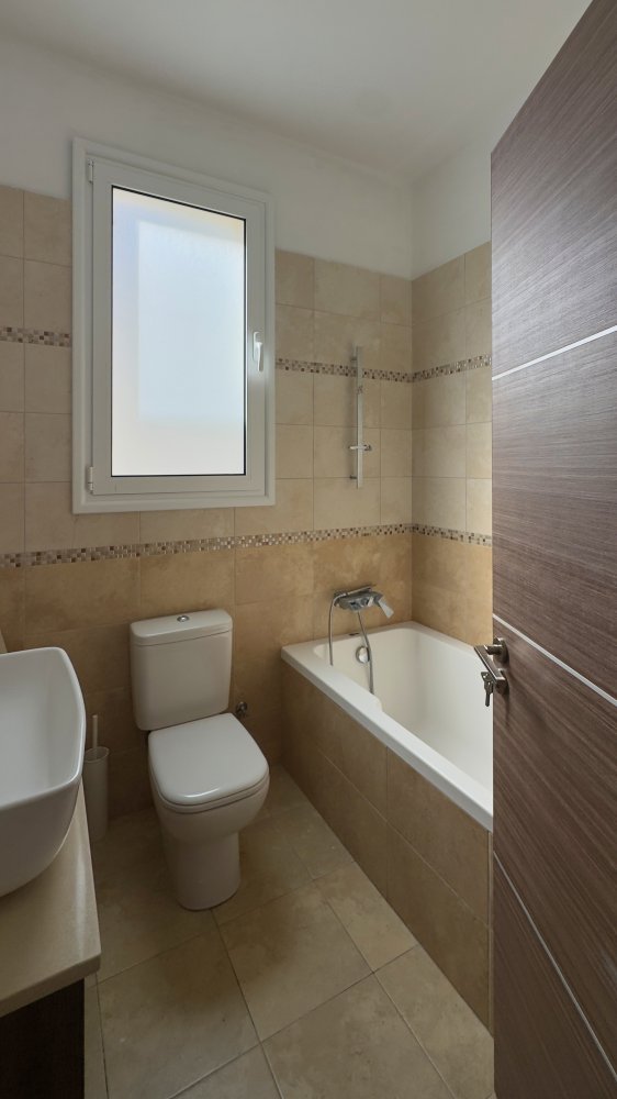 4 bedrooms Villa in Agios Athanasios, Limassol, Cyprus No. 62783