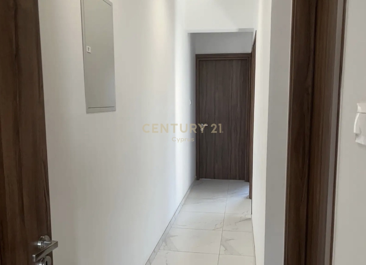 2 bedrooms Penthouse in Larnaca, Larnaka, Cyprus No. 58868