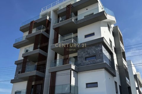 2 bedrooms Penthouse in Larnaca, Larnaka, Cyprus No. 58868