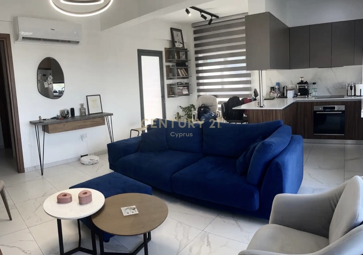 2 bedrooms Penthouse in Larnaca, Larnaka, Cyprus No. 58868