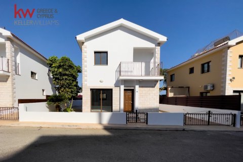 3 bedrooms Villa in Paralimni, Ammochostos, Cyprus No. 39960