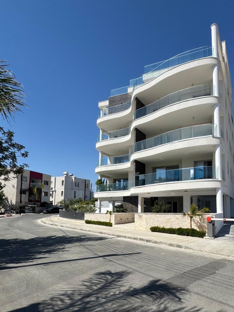 2 bedrooms Apartment in Germasogeia, Limassol, Cyprus No. 62157