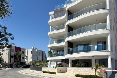 2 bedrooms Apartment in Germasogeia, Limassol, Cyprus No. 62157