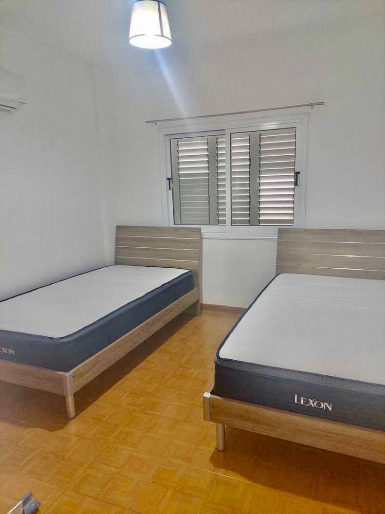 Квартира с 2 спальнями в Ларнака, Кипр № 61387