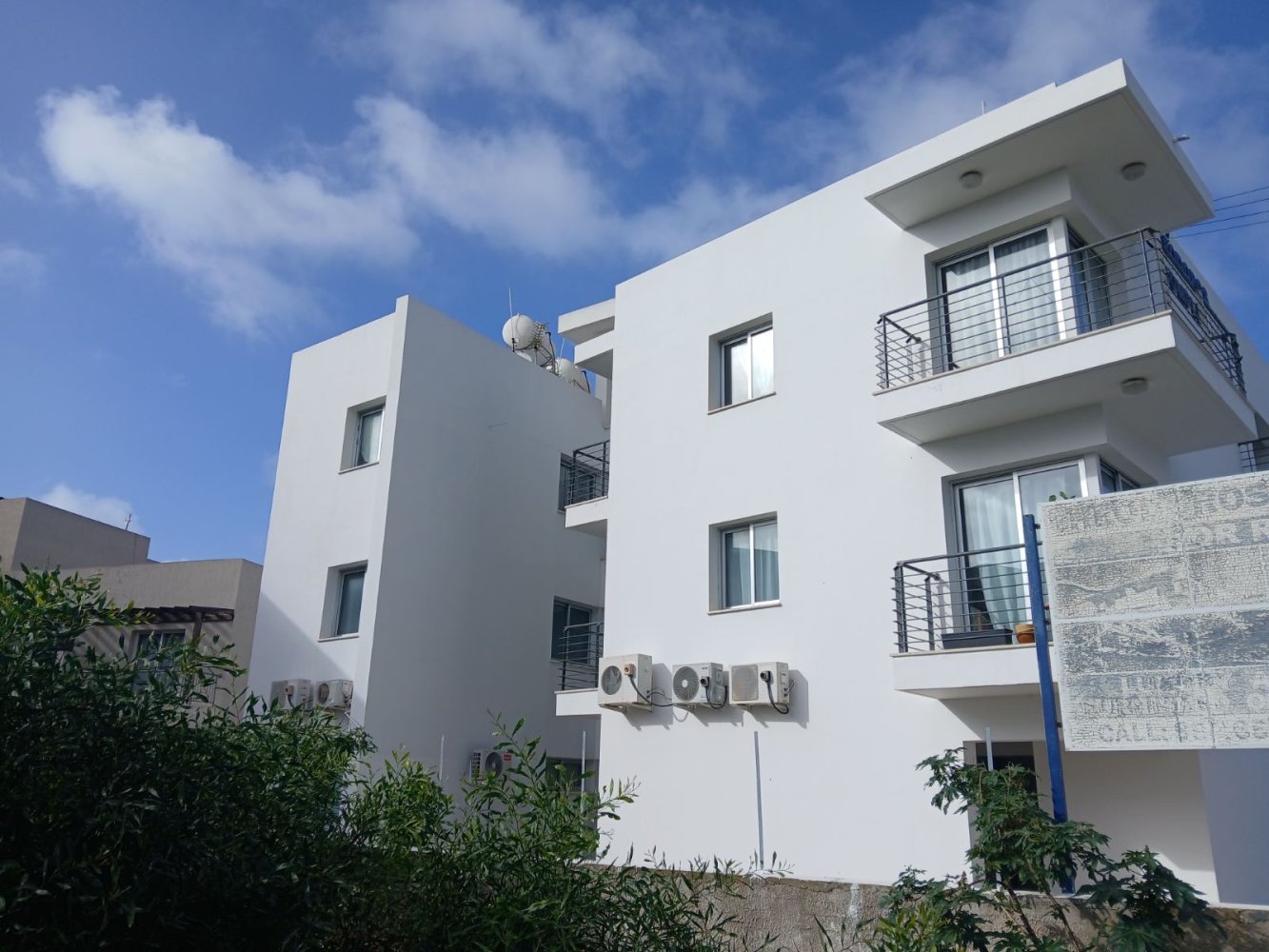 580m2 Building in Chloraka, Paphos, Cyprus No. 60458