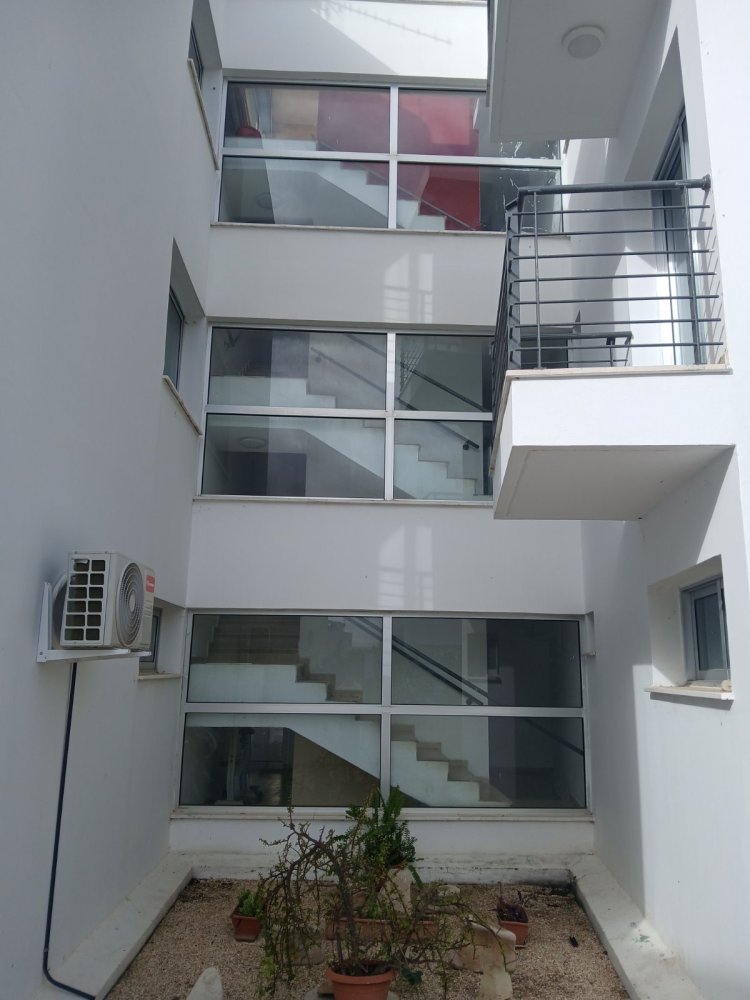 580m2 Building in Chloraka, Paphos, Cyprus No. 60458