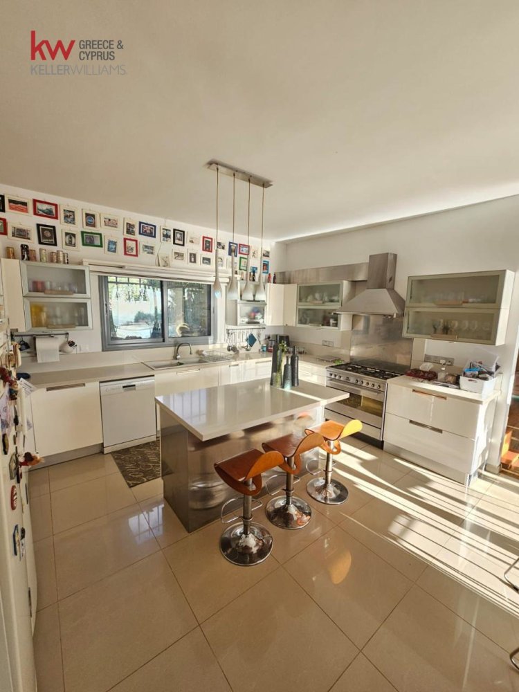 6 bedrooms Villa in Konia, Paphos, Cyprus No. 61177