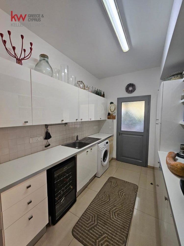 6 bedrooms Villa in Konia, Paphos, Cyprus No. 61177