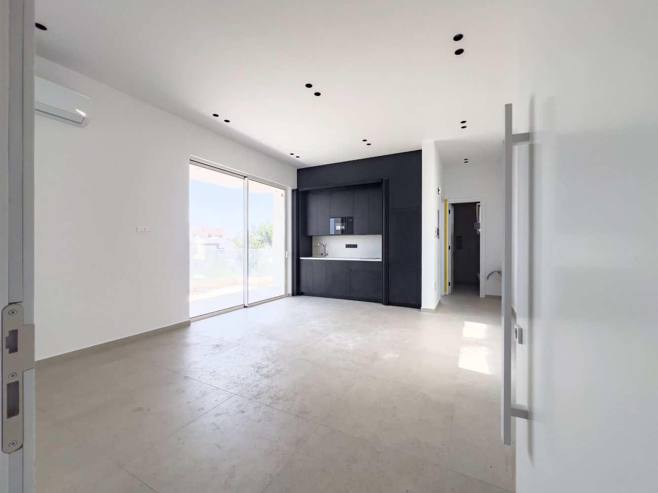 1 bedroom Apartment in Larnaca, Larnaka, Cyprus No. 62576