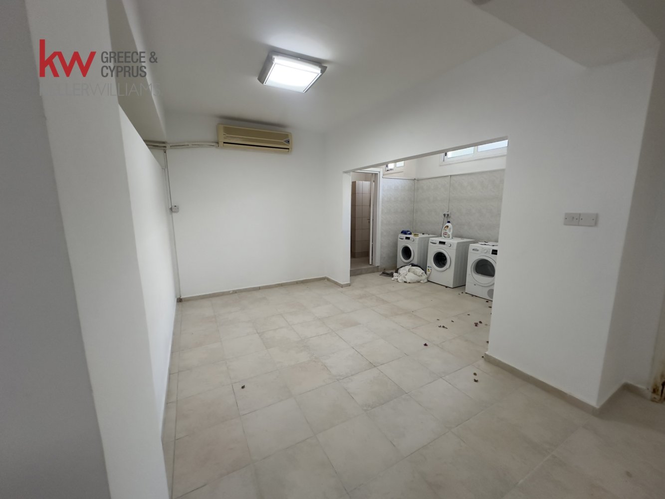 6 bedrooms Villa in Pegeia, Paphos, Cyprus No. 61189