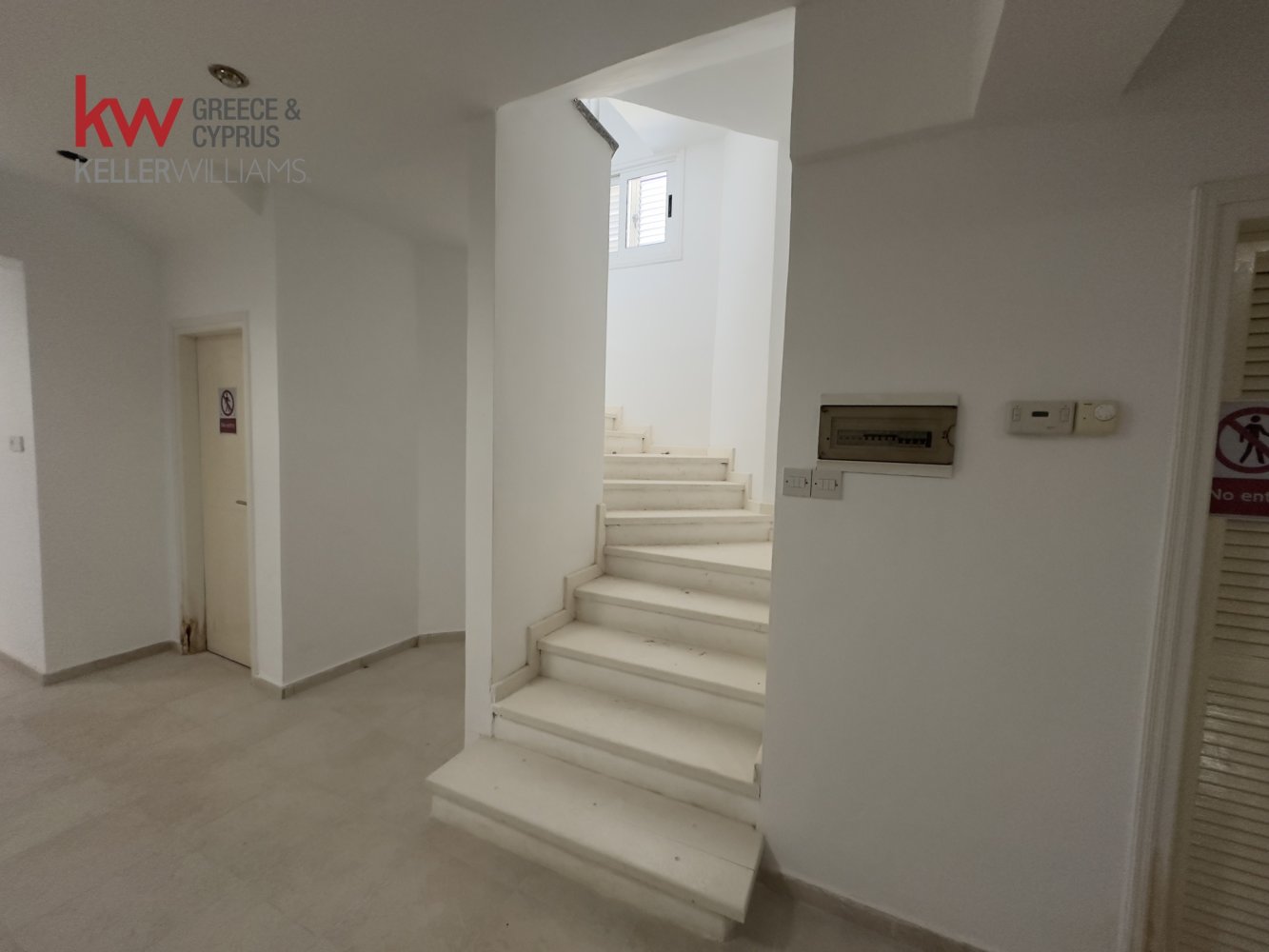 6 bedrooms Villa in Pegeia, Paphos, Cyprus No. 61189