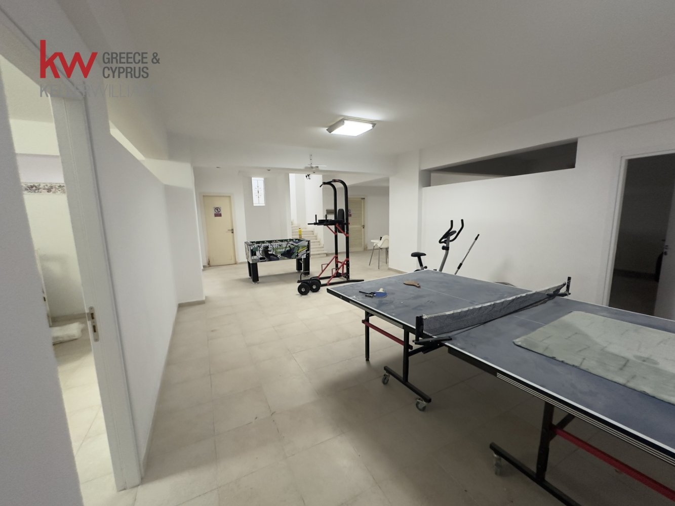 6 bedrooms Villa in Pegeia, Paphos, Cyprus No. 61189