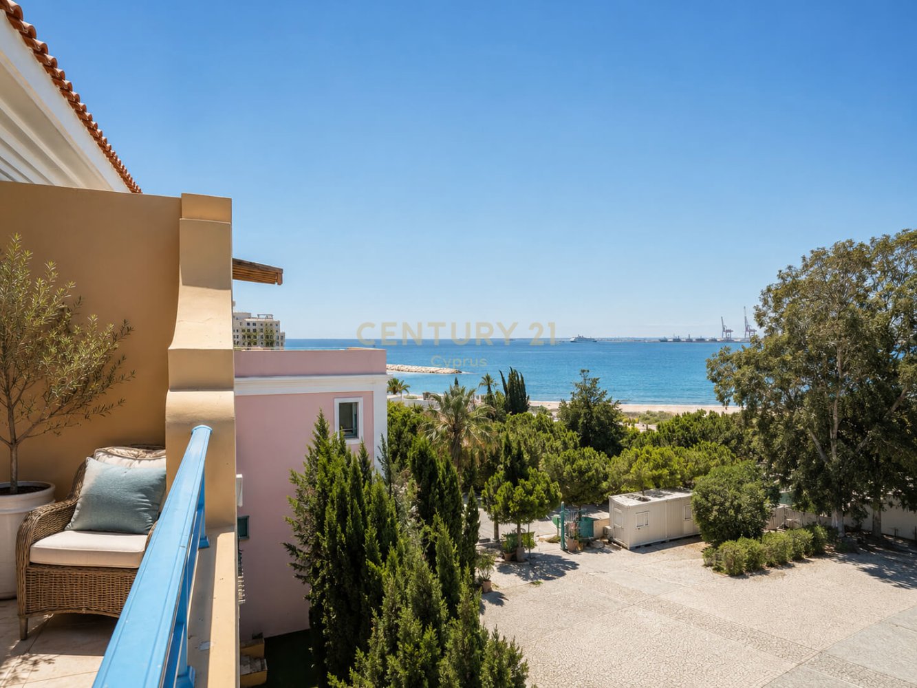 3 bedrooms Penthouse in Limassol, Cyprus No. 58888