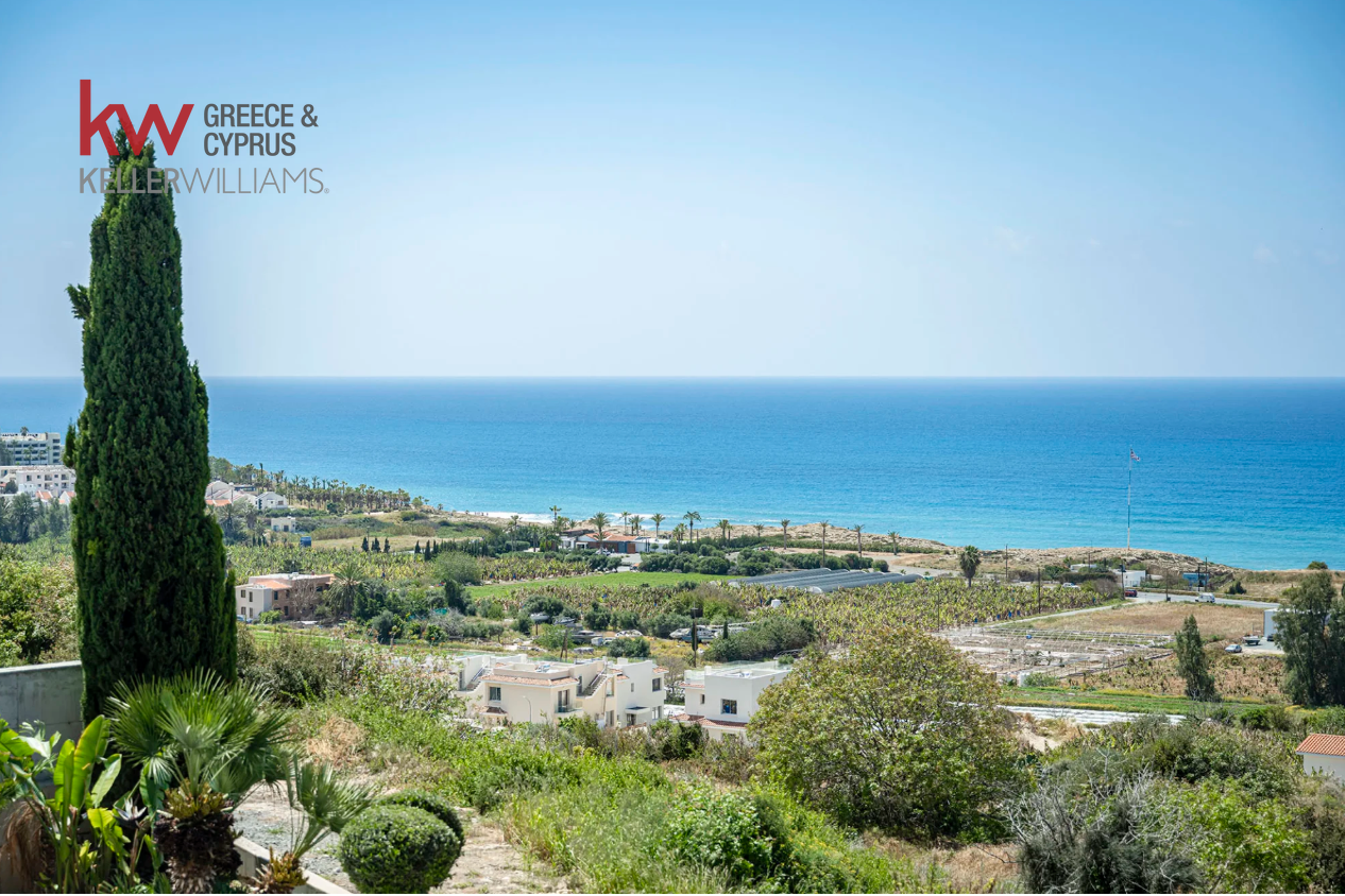 5 bedrooms Villa in Kissonerga, Paphos, Cyprus No. 62063