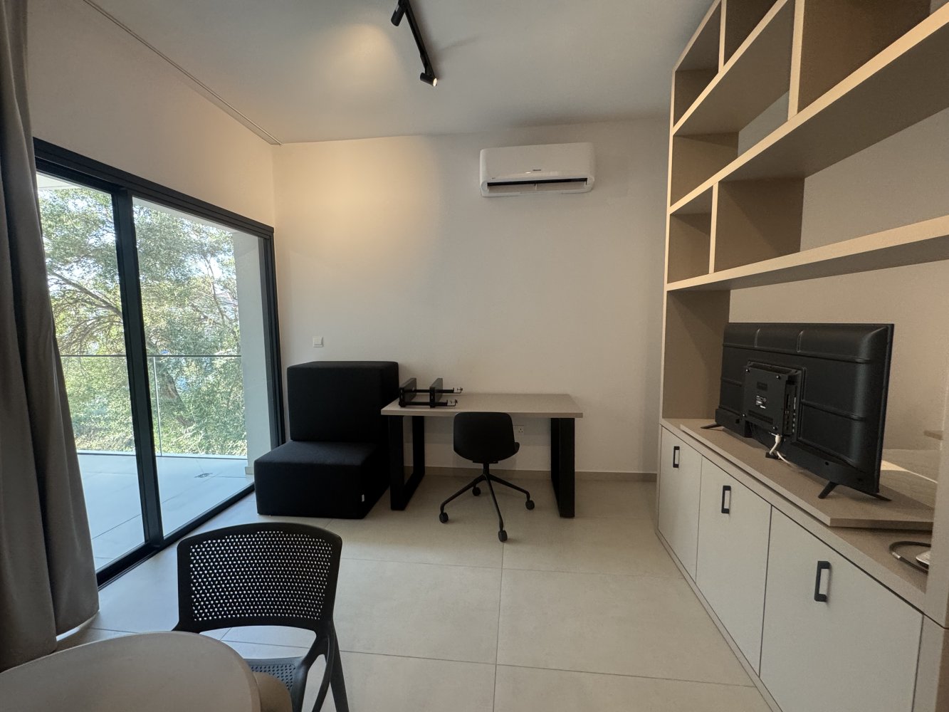 1 bedroom Apartment in Ayios Dhometios, Nicosia, Cyprus No. 61983
