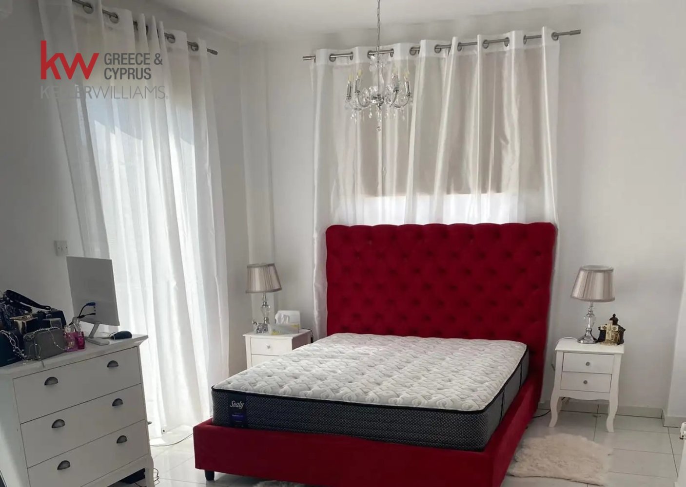 4 chambres Villa à Oroklini, Larnaka, Chypre No. 40239